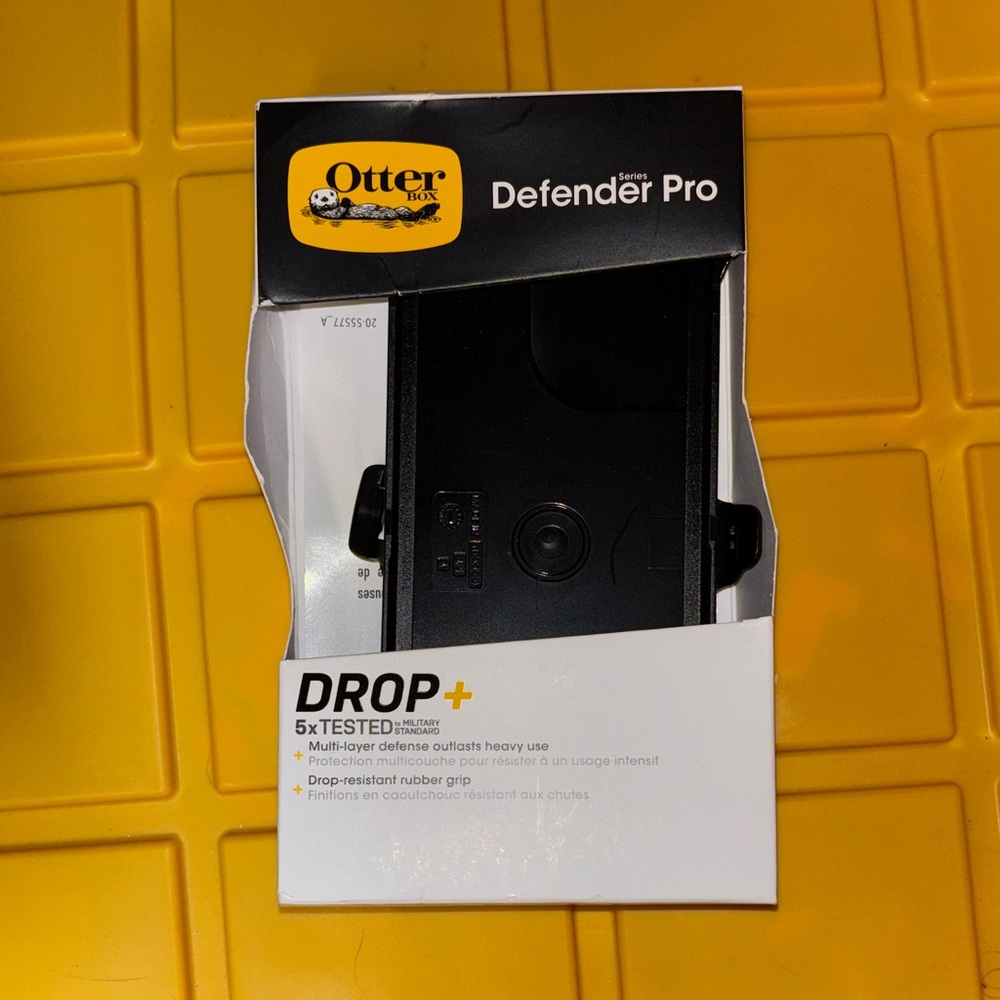 OtterBox Defender Pro Rugged Black Waist Clip